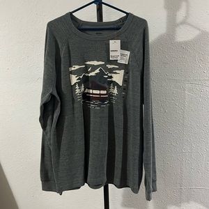Men’s long sleeve shirt